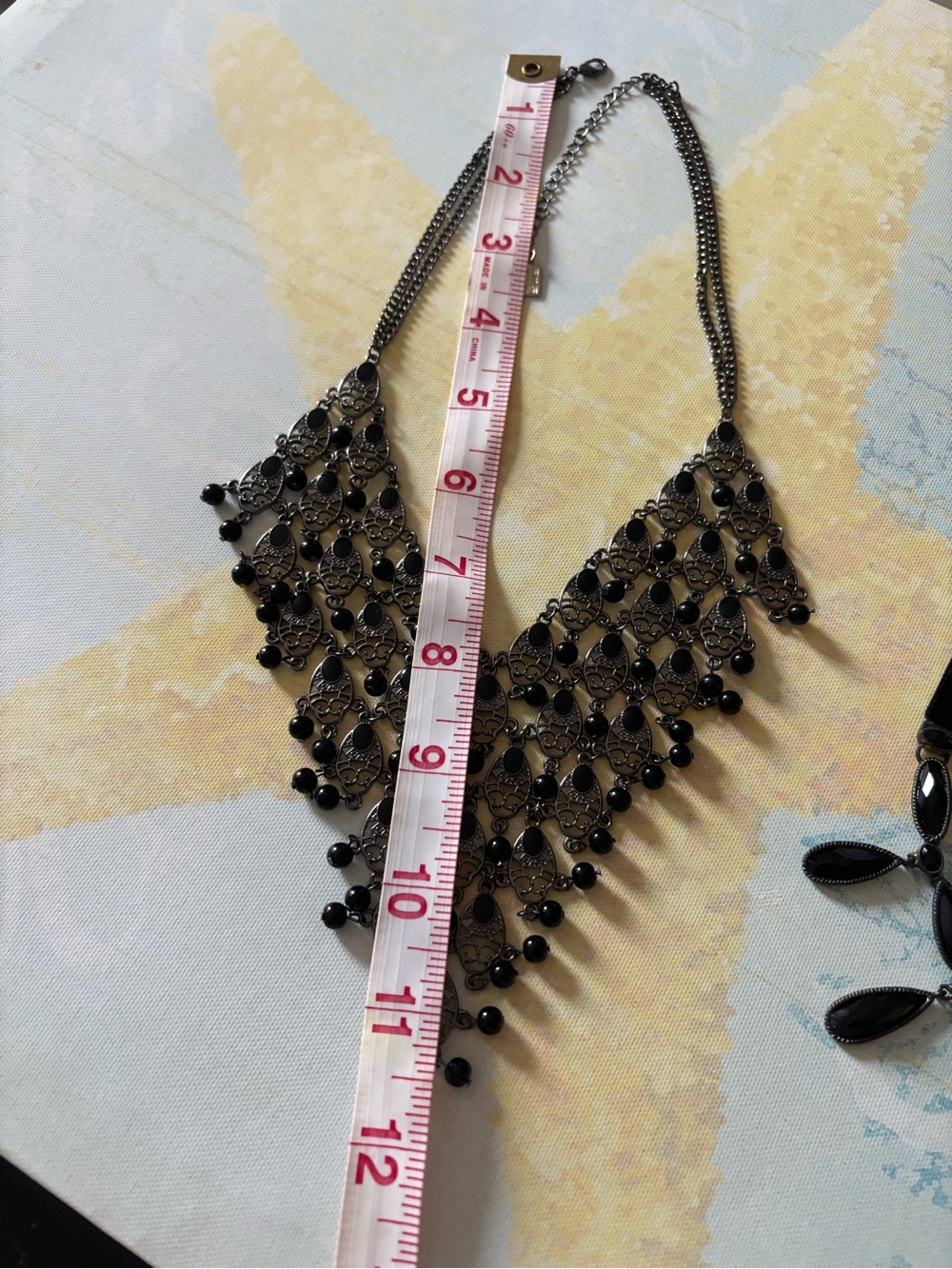 2 elegant Black beaded necklaces.V shape black chain and other ribbon neckline. - Picture 6 of 8